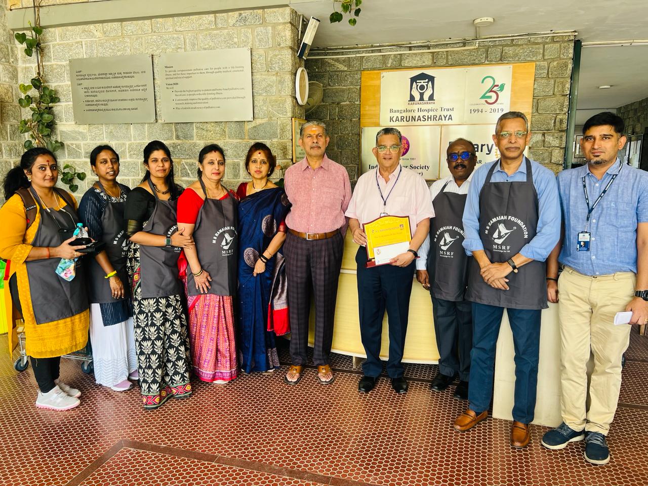MSRF has organised a visit to Karunashraya Bangalore Hospice Care as a part of Institutional Social Responsibility. Students did voluntary services to the facility.